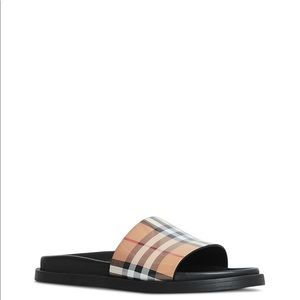 Burberry Check Slides, Worn Once, LOOKS NEW 39.5